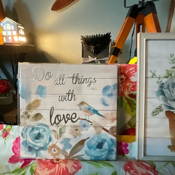 Home decor - Picture 2 of 3